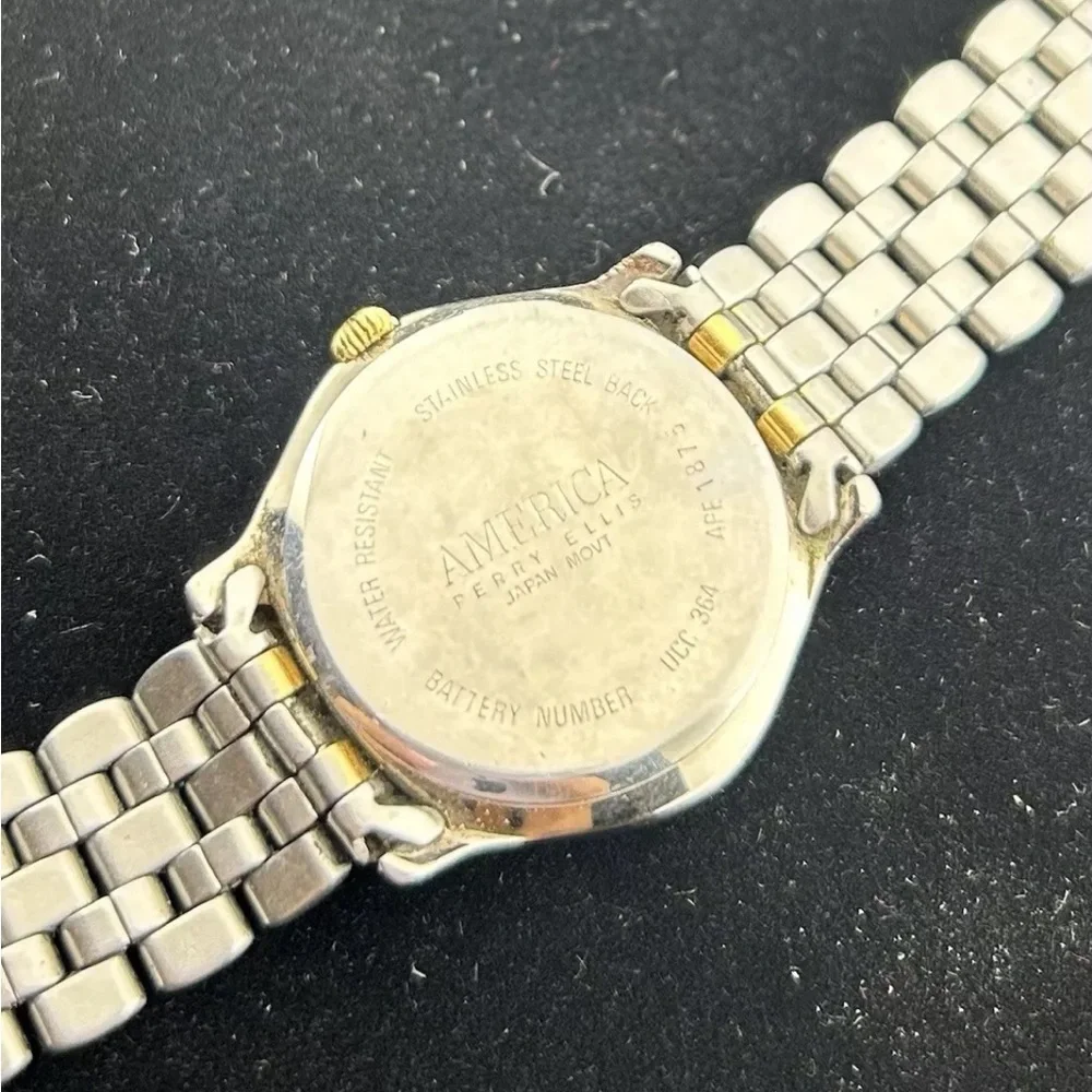 Vintage America by Perry Ellis 26mm quartz gold and silver japan ladies watch 61